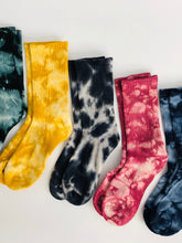 Load image into Gallery viewer, Fun one color tie-dye socks that make a great gift. From www.pomelosocks.com

