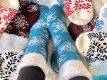 Load image into Gallery viewer, Close up of Pomelo Socks soft and cozy socks.  This leaf and snowflake collection from www.pomelosocks.com makes for a great gift set.
